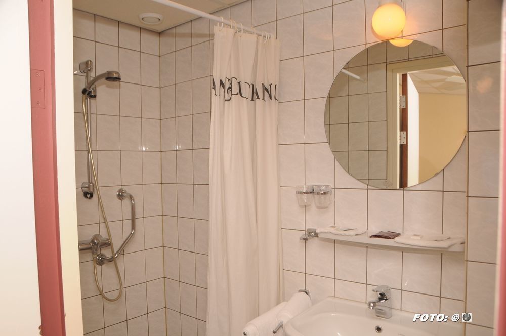 דרונטן Hotel Het Galjoen מראה חיצוני תמונה